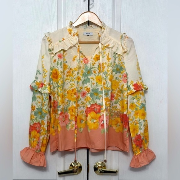 Fate Women's Whimsical Floral Print Ruffled Blouse Size Small Yellow Peach Cream - Picture 4 of 9